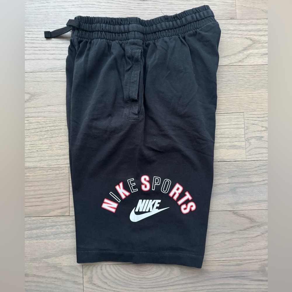 Nike Black Graphic Shorts XL Youth